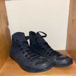 Converse High Top Chuck Taylor’s Black